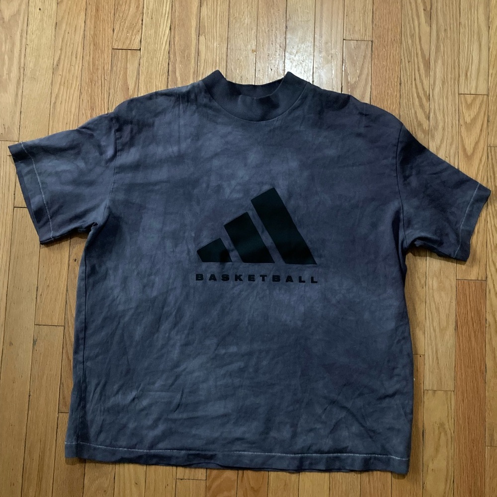 Adidas Men's Gray Basketball Mockneck Tee